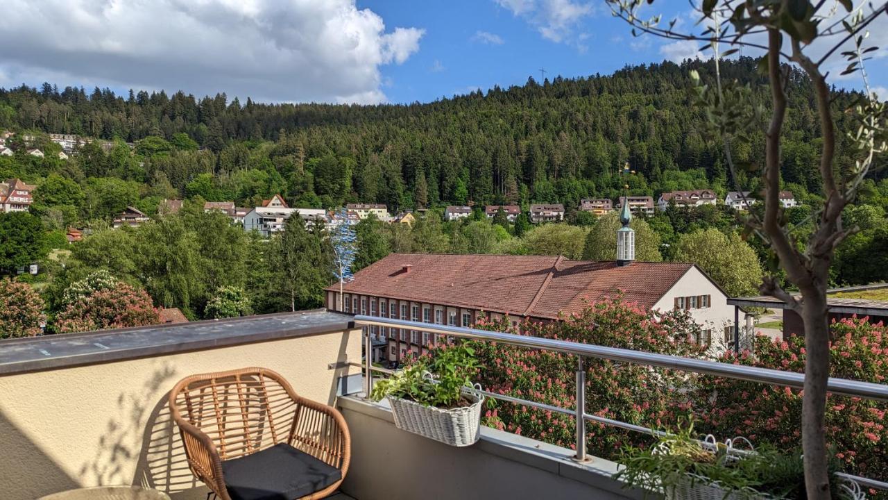 Wolkenfrei - Ankommen Und Zuhause Fuehlen - Apart-Vl Bad Liebenzell Exterior foto